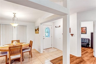 Immaculate 3/2 Split plan. Move In Ready with furnishings. New on Zellwood Station Country Club in Florida - for sale on GolfHomes.com, golf home, golf lot