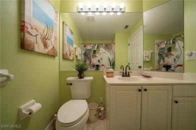 Motivated seller! NEW KITCHEN, move-in ready with lovely turnkey on Colonial Country Club in Florida - for sale on GolfHomes.com, golf home, golf lot