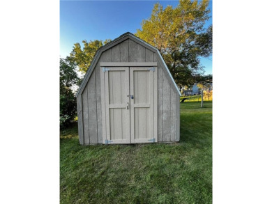 Beautifully updated 4-bedroom, 2-bath home located directly on on Valley Golf Course in Minnesota - for sale on GolfHomes.com, golf home, golf lot