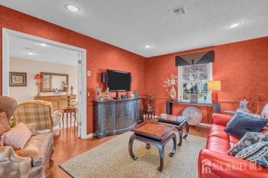 Tasteful & elegant 2BR/2BA Pennsylvania II model, with 1700 sq on Rossmoor Golf Club in New Jersey - for sale on GolfHomes.com, golf home, golf lot