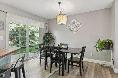Don't miss this delightful 2BR/2BA Inver Grove Heights townhome! on Arbor Pointe Golf Club in Minnesota - for sale on GolfHomes.com, golf home, golf lot
