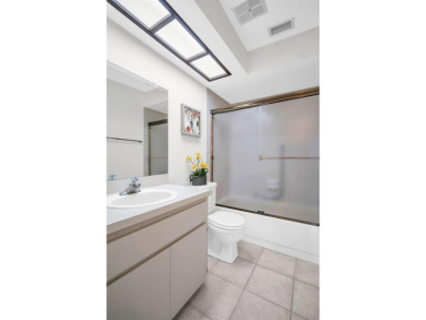**REDUCED PRICE** Dog Friendly Neighborhood - Welcome to this on Highland Lakes Executive Golf Course in Florida - for sale on GolfHomes.com, golf home, golf lot