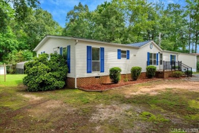Lakeside Retreat in Tanglewood Shores! Welcome to your getaway on Tanglewood Shores Golf Club in Virginia - for sale on GolfHomes.com, golf home, golf lot