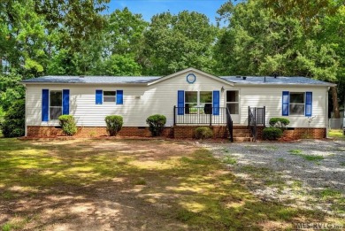 Lakeside Retreat in Tanglewood Shores! Welcome to your getaway on Tanglewood Shores Golf Club in Virginia - for sale on GolfHomes.com, golf home, golf lot