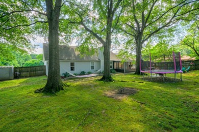 Golf Course Living! Fenced yard. Enjoy single-level living with on Stonebridge Golf Club in Tennessee - for sale on GolfHomes.com, golf home, golf lot