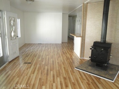 GREAT REMODELED WITH NEW PAINT, FLOORING, ROOF & APPLIANCES on Lake Oroville Golf and Event Center in California - for sale on GolfHomes.com, golf home, golf lot