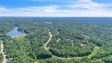 This home is a great home for the outdoor enthusiast! Mountain on Bella Vista - Metfield Golf Complex and Country Club in Arkansas - for sale on GolfHomes.com, golf home, golf lot