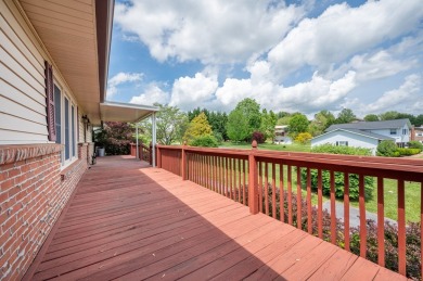 One level living right off the Holston Hills golf course!  This on Holston Hills Country Club in Virginia - for sale on GolfHomes.com, golf home, golf lot