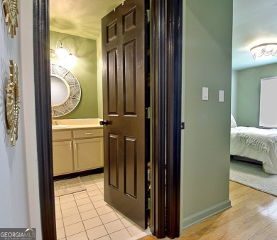 Lakefront Living in the Heart of Peachtree City! Enjoy the ease on Canongate At Flat Creek Club in Georgia - for sale on GolfHomes.com, golf home, golf lot