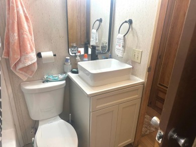 This adorable one-bedroom home is waiting for you! It is in an on Clerbrook Resort, Inc. in Florida - for sale on GolfHomes.com, golf home, golf lot