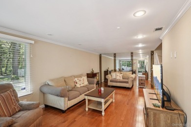 Move right into this 3 bedroom, 2.5 bath end-unit condo in a on Blue Ridge Golf Club in New York - for sale on GolfHomes.com, golf home, golf lot