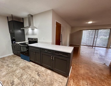 Welcome to 104 Pinehurst Lane in the heart of Signal Mountain -- on  in Tennessee - for sale on GolfHomes.com, golf home, golf lot