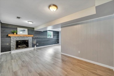 Welcome to a comfortable, affordable, move-in-ready home in on Brookside Golf Course in Virginia - for sale on GolfHomes.com, golf home, golf lot