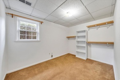 Welcome to a comfortable, affordable, move-in-ready home in on Brookside Golf Course in Virginia - for sale on GolfHomes.com, golf home, golf lot