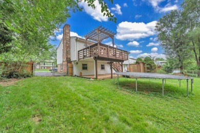 Welcome to a comfortable, affordable, move-in-ready home in on Brookside Golf Course in Virginia - for sale on GolfHomes.com, golf home, golf lot