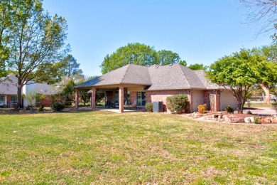 Beautiful, one owner well kept vacation home in private on Lake Kiowa Golf Course in Texas - for sale on GolfHomes.com, golf home, golf lot