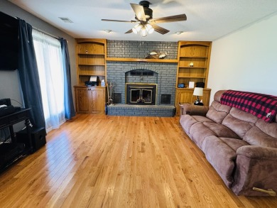 Close to Stockton Lake, Golf Course, and Town - This Home Has It on Stockton Country Club in Missouri - for sale on GolfHomes.com, golf home, golf lot