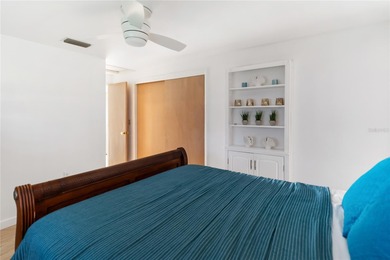 Get ready to fall in love with this absolutely charming and on Venice East Golf Club in Florida - for sale on GolfHomes.com, golf home, golf lot