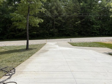 Very nice new construction in Fairfield Glade Community. 3 BR on Dorchester Country Club in Tennessee - for sale on GolfHomes.com, golf home, golf lot