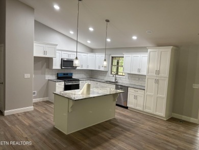 Very nice new construction in Fairfield Glade Community. 3 BR on Dorchester Country Club in Tennessee - for sale on GolfHomes.com, golf home, golf lot