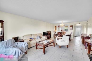 55+ COMMUNITY, LUXURY UNIT IS ON THE 3rd FLOOR, WELL KEPT on Sunrise Lakes Phase III in Florida - for sale on GolfHomes.com, golf home, golf lot
