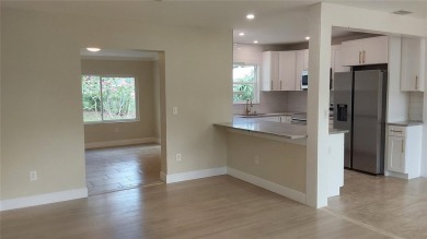 GREAT LOCATION! Quiet dead-end street in quaint friendly on Clearwater Executive Golf Course in Florida - for sale on GolfHomes.com, golf home, golf lot