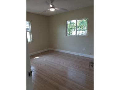 GREAT LOCATION! Quiet dead-end street in quaint friendly on Clearwater Executive Golf Course in Florida - for sale on GolfHomes.com, golf home, golf lot