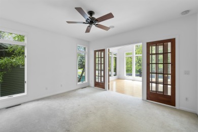 Show 5/28. Located in the private gated Bishops Bay community in on Bishops Bay Country Club in Wisconsin - for sale on GolfHomes.com, golf home, golf lot