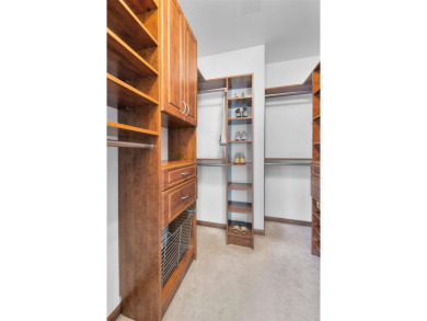 Show 5/28. Located in the private gated Bishops Bay community in on Bishops Bay Country Club in Wisconsin - for sale on GolfHomes.com, golf home, golf lot