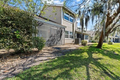 Stunning Renovated Townhouse in Spruce Creek Fly-In

This on Spruce Creek Golf Club in Florida - for sale on GolfHomes.com, golf home, golf lot