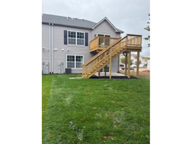 New Construction Neufairfield duplex now completed, move-in on Woodruff Golf Course in Illinois - for sale on GolfHomes.com, golf home, golf lot