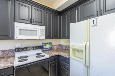 Discover this affordable and beautifully updated condo in the on St. George Golf Course in Utah - for sale on GolfHomes.com, golf home, golf lot