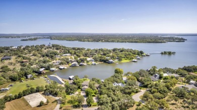 FABULOUS REMODELED TOWNHOME in sought after Blue Lake Estates. A on Blue Lake Golf Club in Texas - for sale on GolfHomes.com, golf home, golf lot