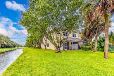 Don't miss the opportunity to own this beautiful 3 bedroom, 2.5 on  in Florida - for sale on GolfHomes.com, golf home, golf lot