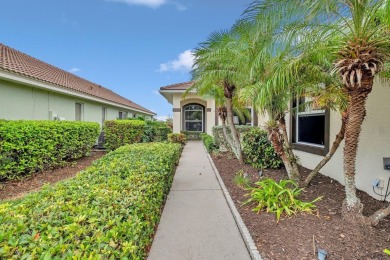 Stunning Lakefront Home in Gated Community - Perfect for Your on Plantation Golf and Country Club in Florida - for sale on GolfHomes.com, golf home, golf lot