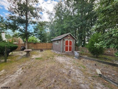 Don't miss out on this beautiful 3 Bedroom 1 & half Bathroom on Wedgwood Country Club in New Jersey - for sale on GolfHomes.com, golf home, golf lot
