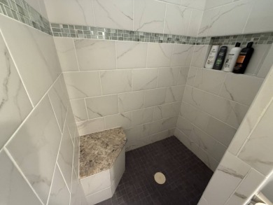 This beautiful 2-bedroom, 2-bathroom Palm Harbor home is being on Del Tura Golf and Country Club in Florida - for sale on GolfHomes.com, golf home, golf lot
