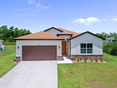 NEW CONSTRUCTION! BUILDER INCENTIVE AVAILABLE! FURNISHED MODEL on Bobcat Trail Golf Club in Florida - for sale on GolfHomes.com, golf home, golf lot