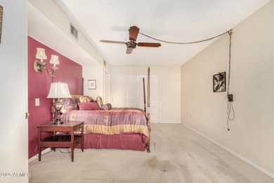 Experience comfort and style in this charming 2-bedroom, 2-bath on Sun City-Willow Creek / Willow Brook  in Arizona - for sale on GolfHomes.com, golf home, golf lot