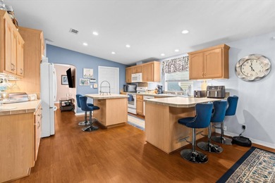 Beautiful 3-bedroom, 2 bath home on the golf course. New A/C on Savanna Golf Club in Florida - for sale on GolfHomes.com, golf home, golf lot