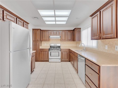 Beautiful Single Family 2 Bedrooms, 2 Baths, 2 Car Garage home on Highland Falls Golf Club in Nevada - for sale on GolfHomes.com, golf home, golf lot