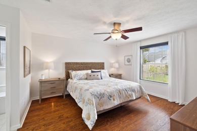 Nestled within Bid-A-Wee, a golf-cart friendly community of on Holiday Golf Club in Florida - for sale on GolfHomes.com, golf home, golf lot