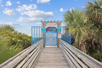 Nestled within Bid-A-Wee, a golf-cart friendly community of on Holiday Golf Club in Florida - for sale on GolfHomes.com, golf home, golf lot