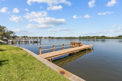 Exceptional 80' x 160' Waterfront Lot on Coffee Pot Bayou. A on The Renaisssance Vinoy Golf Club in Florida - for sale on GolfHomes.com, golf home, golf lot