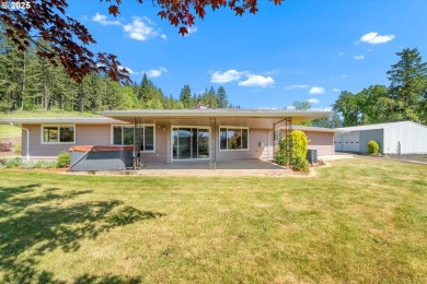 Tucked beside Mallard Creek Golf Course and surrounded by on Mallard Creek Golf and RV Resort in Oregon - for sale on GolfHomes.com, golf home, golf lot