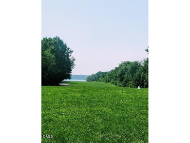 Welcome to this charming 3 Bedroom bungalow in MERIFIELD ACRES on Kinderton Country Club in Virginia - for sale on GolfHomes.com, golf home, golf lot