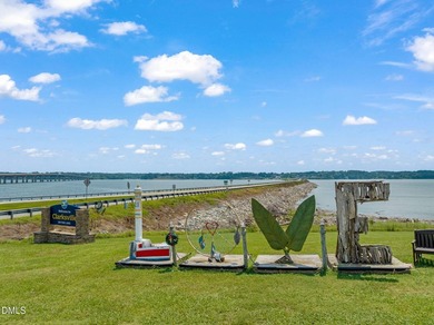 Welcome to this charming 3 Bedroom bungalow in MERIFIELD ACRES on Kinderton Country Club in Virginia - for sale on GolfHomes.com, golf home, golf lot