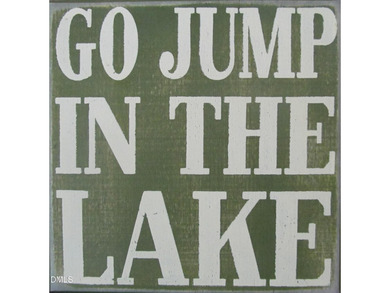 Welcome to this charming 3 Bedroom bungalow in MERIFIELD ACRES on Kinderton Country Club in Virginia - for sale on GolfHomes.com, golf home, golf lot