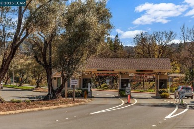 Welcome to Rossmoor! This sought after level-in Golden Gate on Rossmoor Golf Course in California - for sale on GolfHomes.com, golf home, golf lot