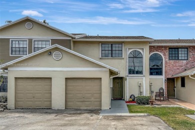 Pembroke Pines Townhouse 
3B 2.5Ba 1 Garage   -Southbridge on Pembroke Lakes Golf Club in Florida - for sale on GolfHomes.com, golf home, golf lot